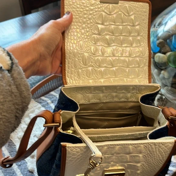 NWOT Brahmin bag - Picture 3 of 8